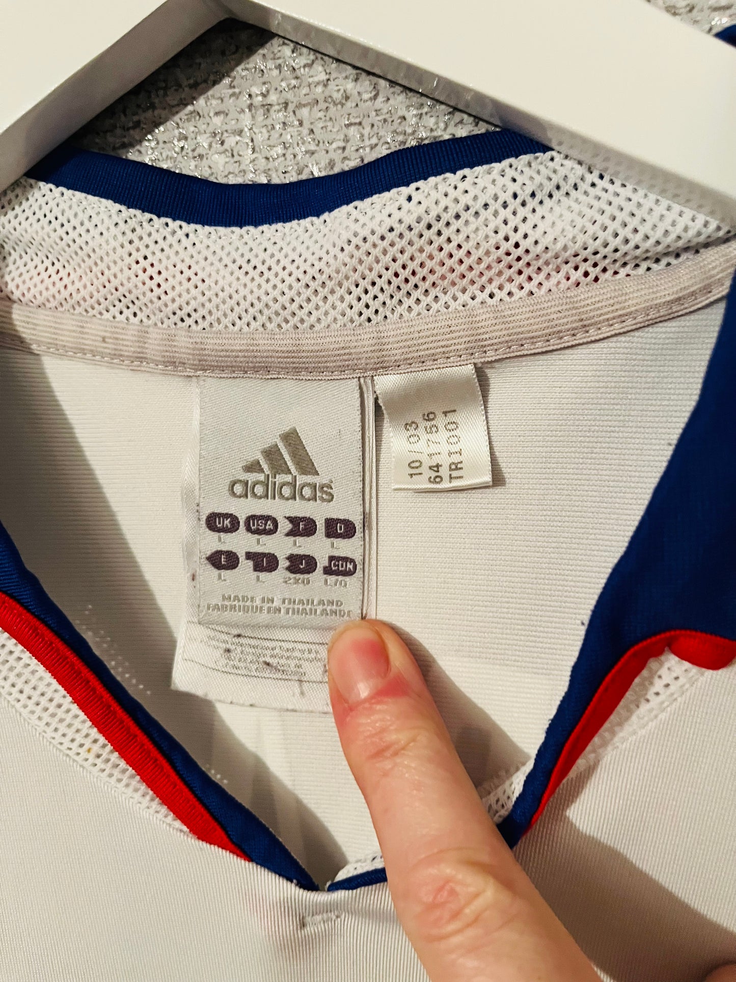 France away football shirt
Euro 2004 Zidane Large