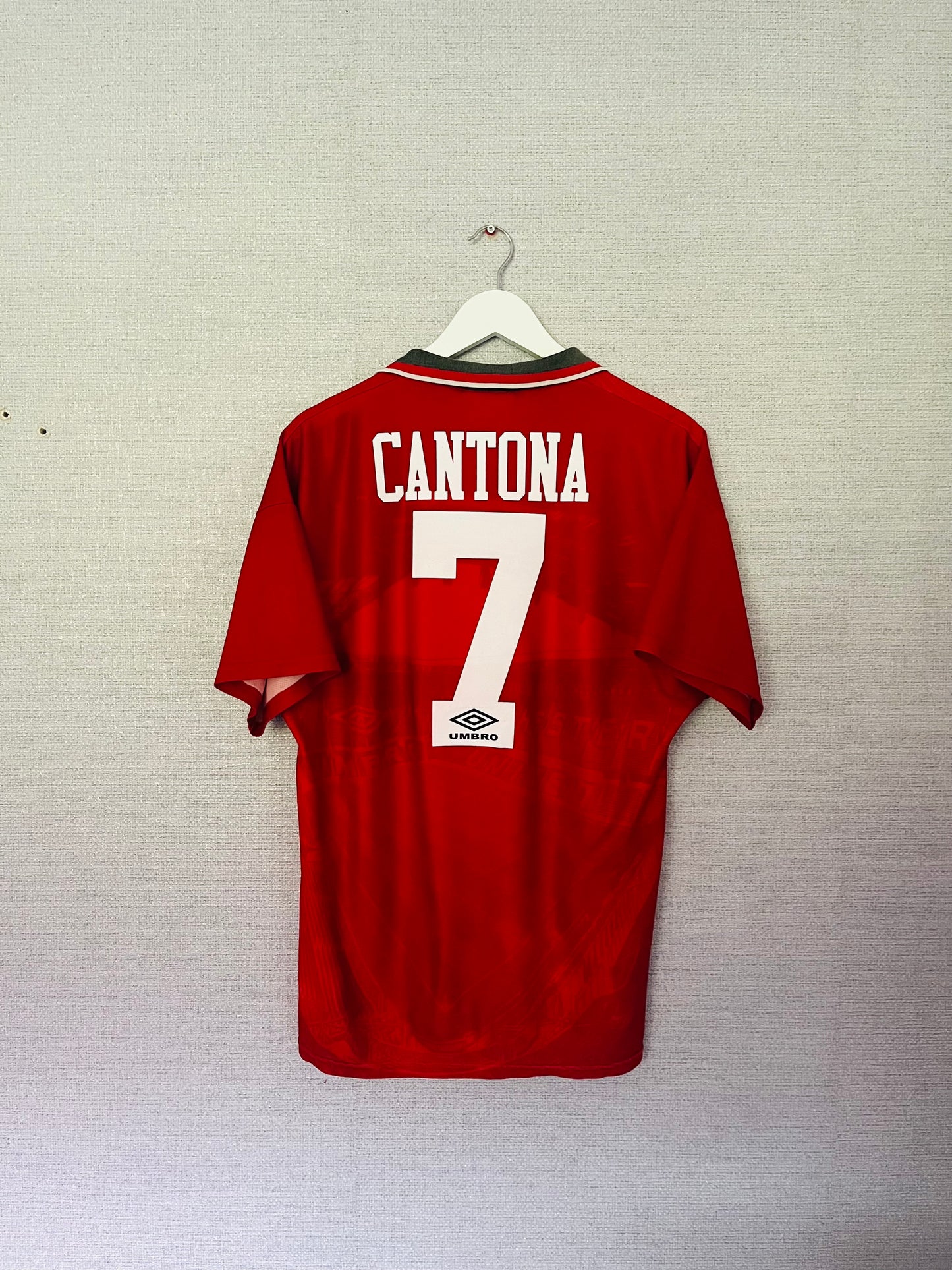 Manchester United home football shirt 1994/95 Cantona Large