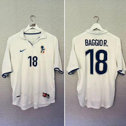 Italy away football shirt
W/C 1998 Baggio Medium