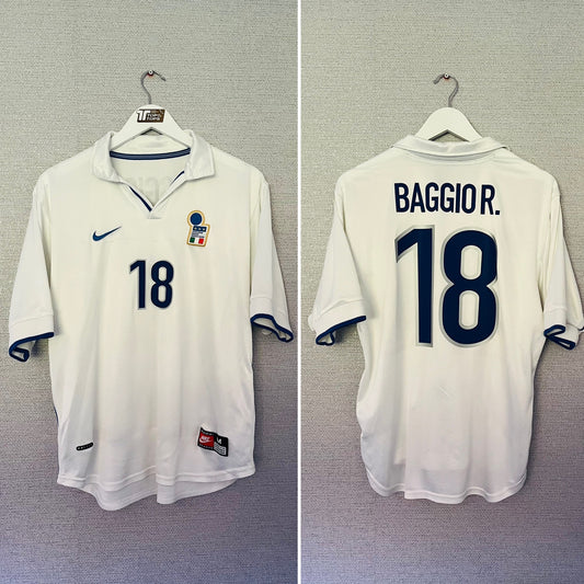 Italy away football shirt
W/C 1998 Baggio Medium