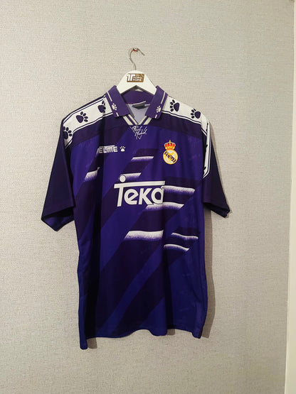 Real Madrid away football shirt
1994/96 Zamorano XL