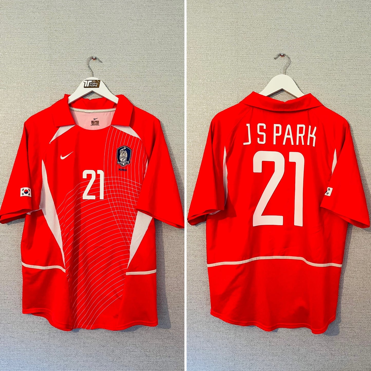 South Korea home football shirt
W/C 2002 Park Ji- Sung Large