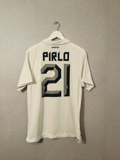 Juventus away football shirt 2010/12 Pirlo Large