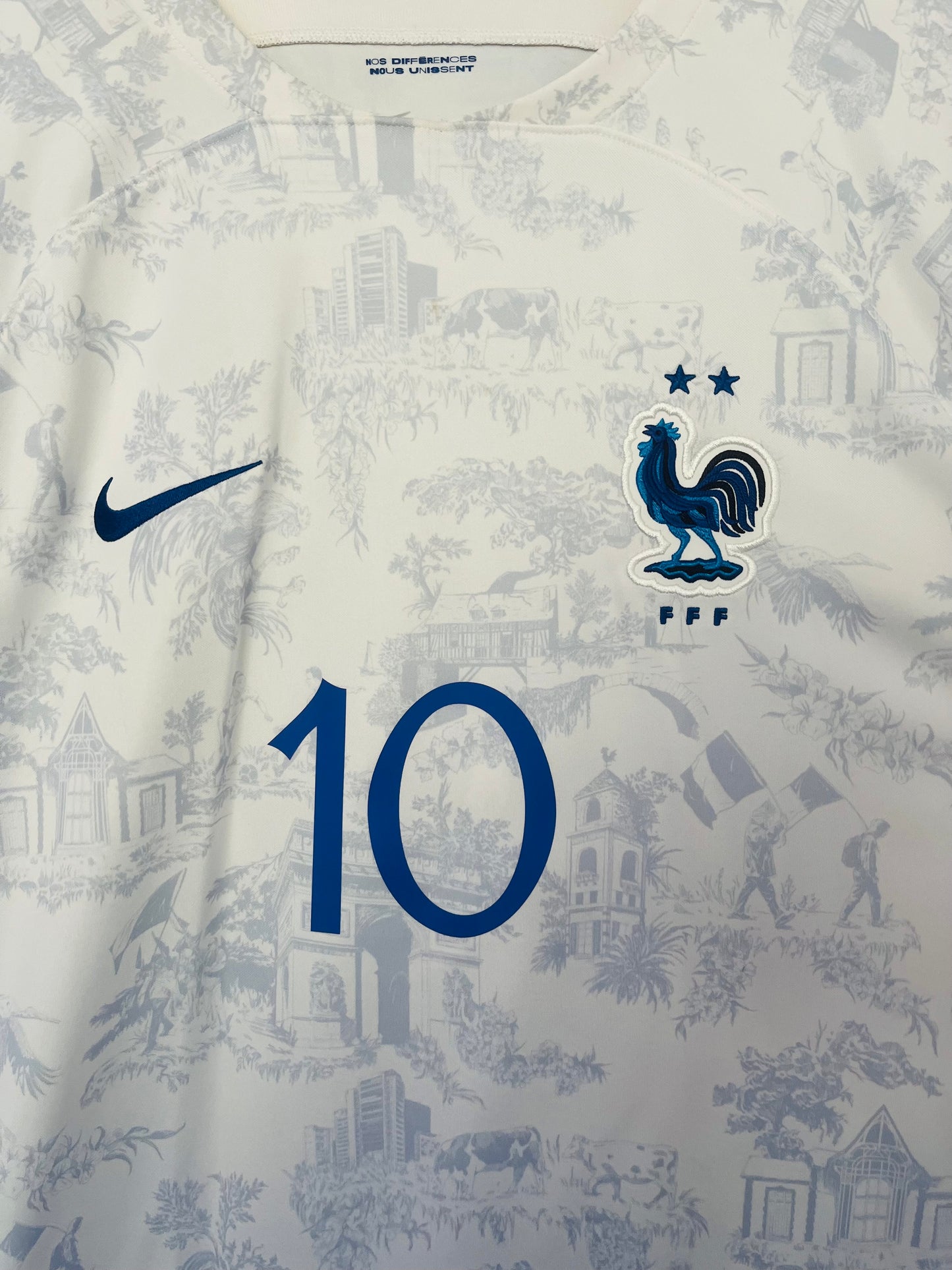 France away football shirt World Cup 2022 Mbappe XXL