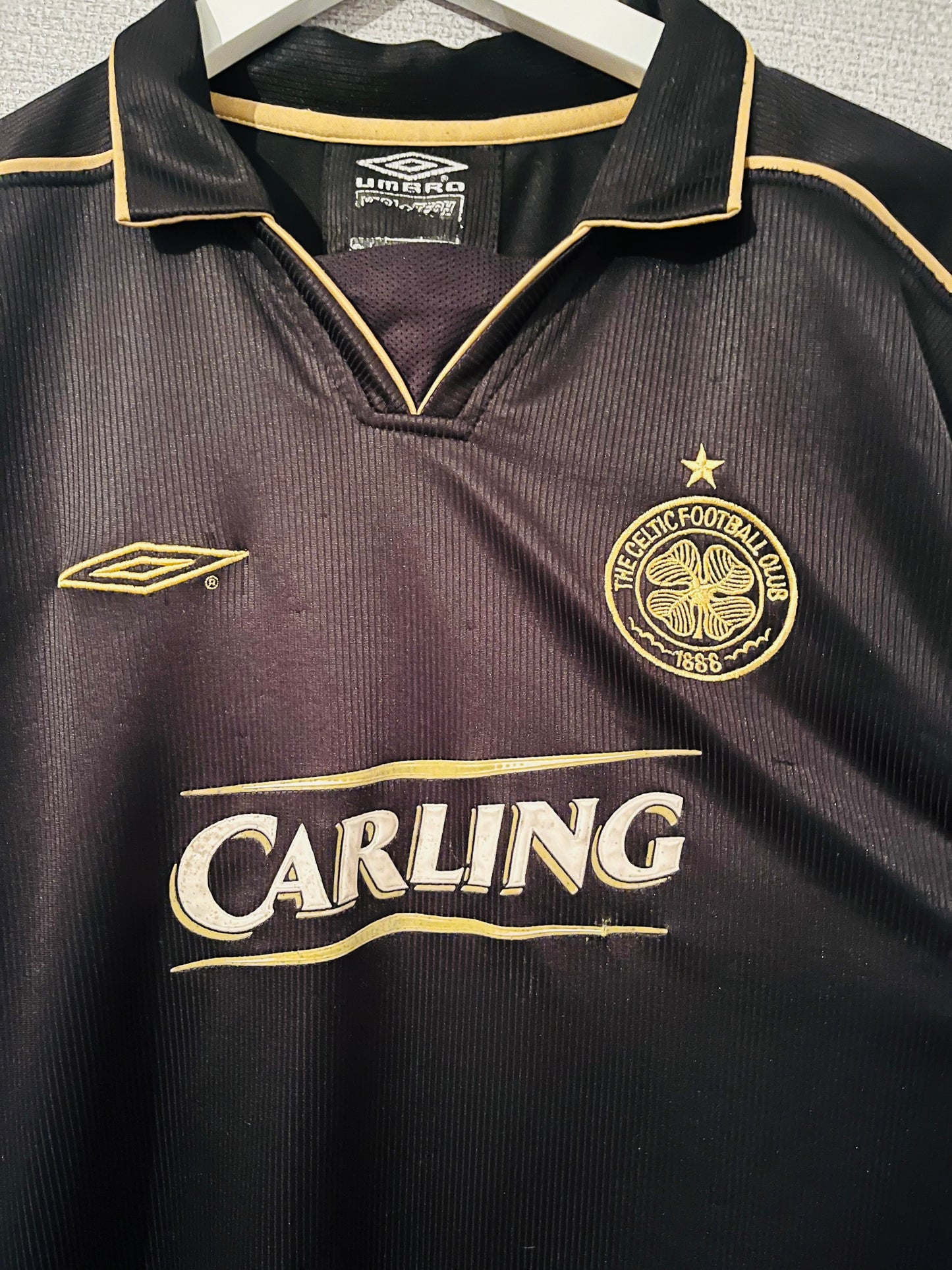 Glasgow Celtic away football shirt
2003/04 XL