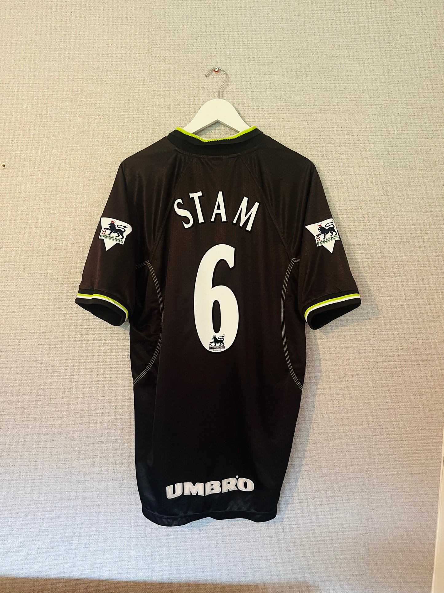 Manchester United third football shirt 1998/99 Stam XL