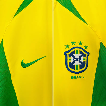Brazil home football shirt
W/C 2002 Ronaldo Medium