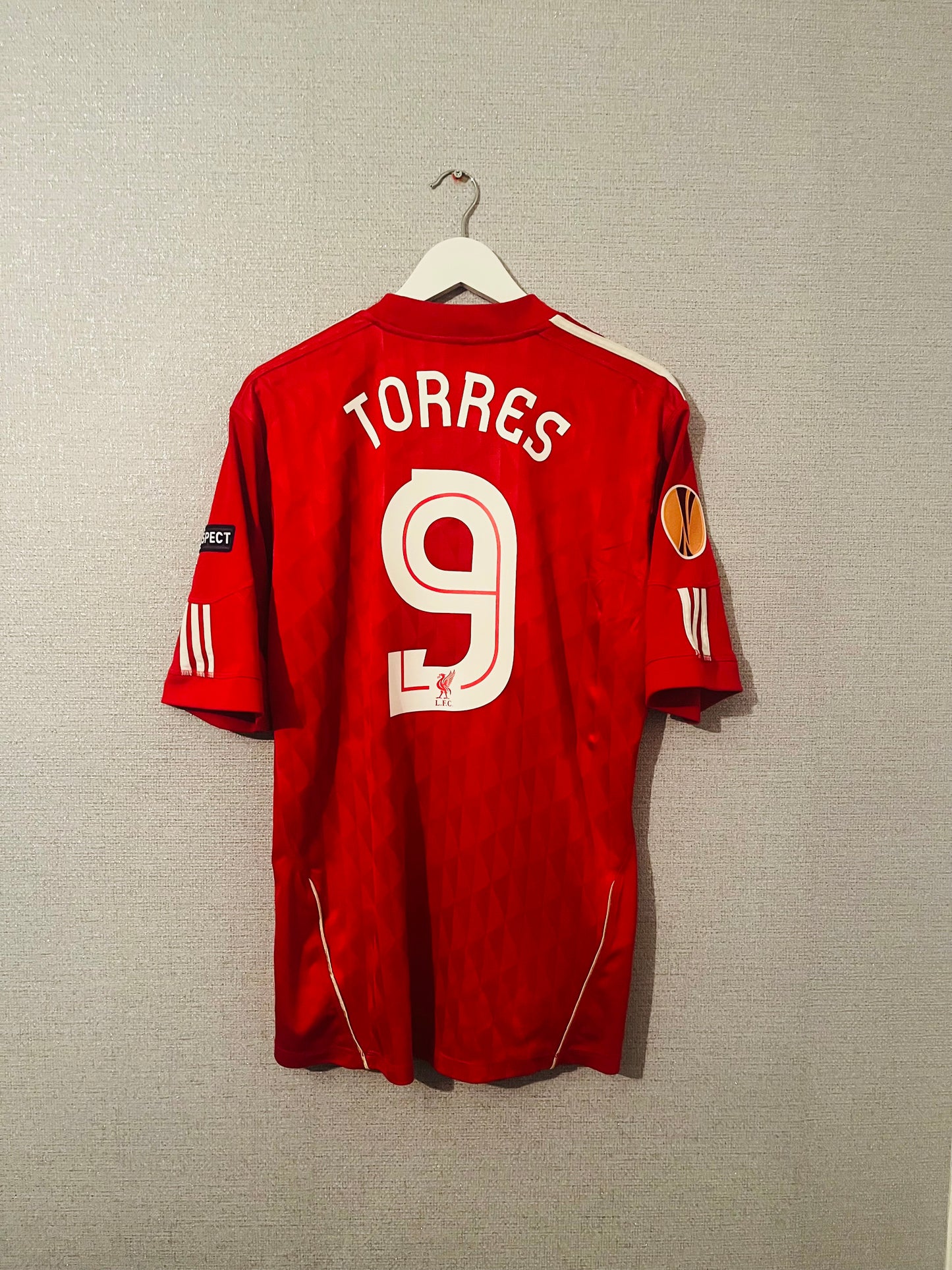 Liverpool home football shirt 2010/11 Torres Large