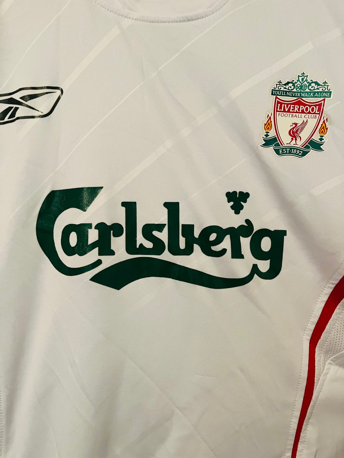 Liverpool away football shirt
2005/06 Alonso Medium