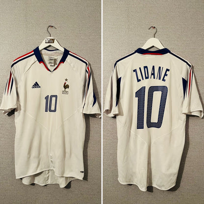 France away football shirt
Euro 2004 Zidane Large