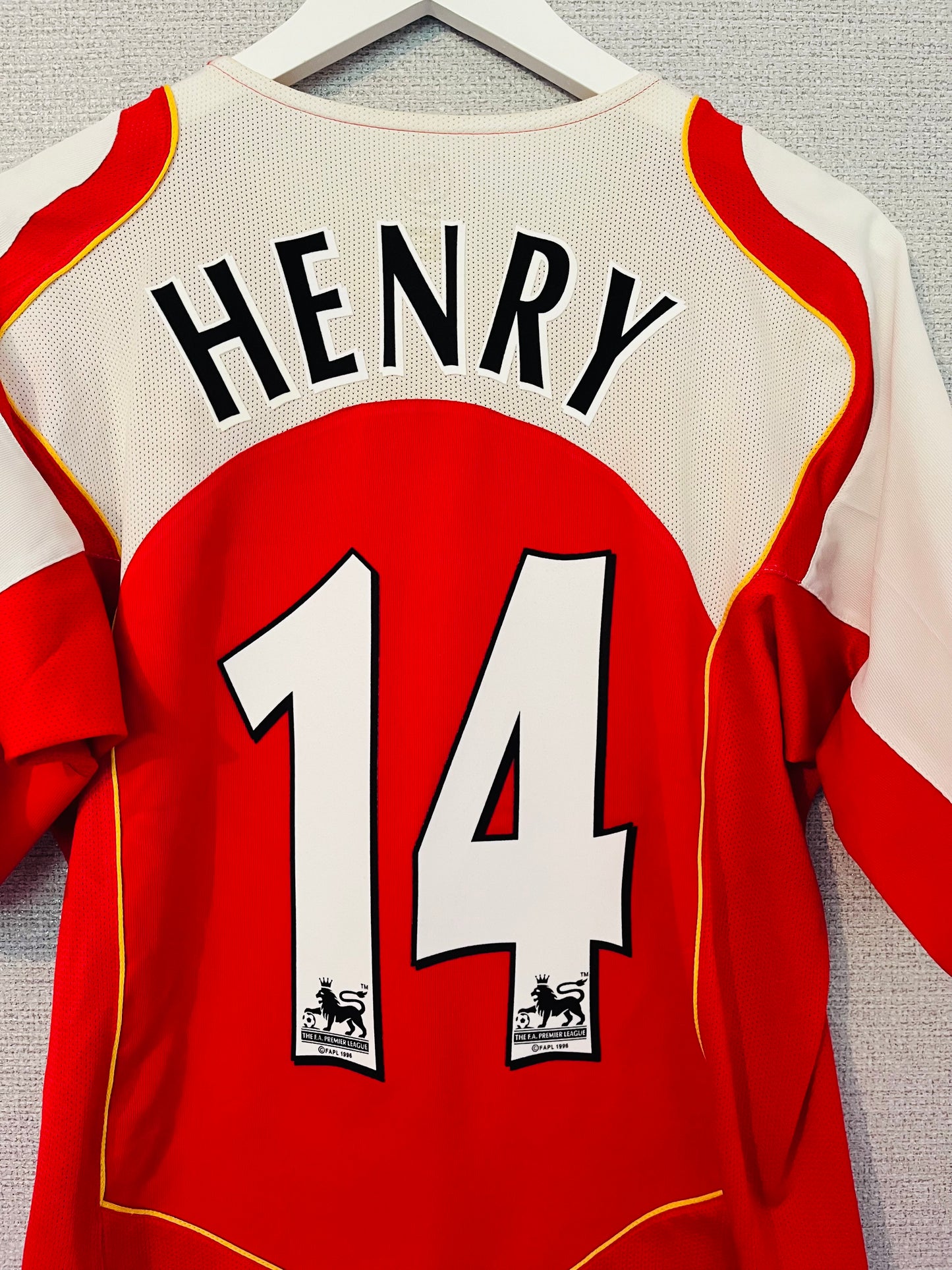 Arsenal home football shirt 2004/05 Henry Medium