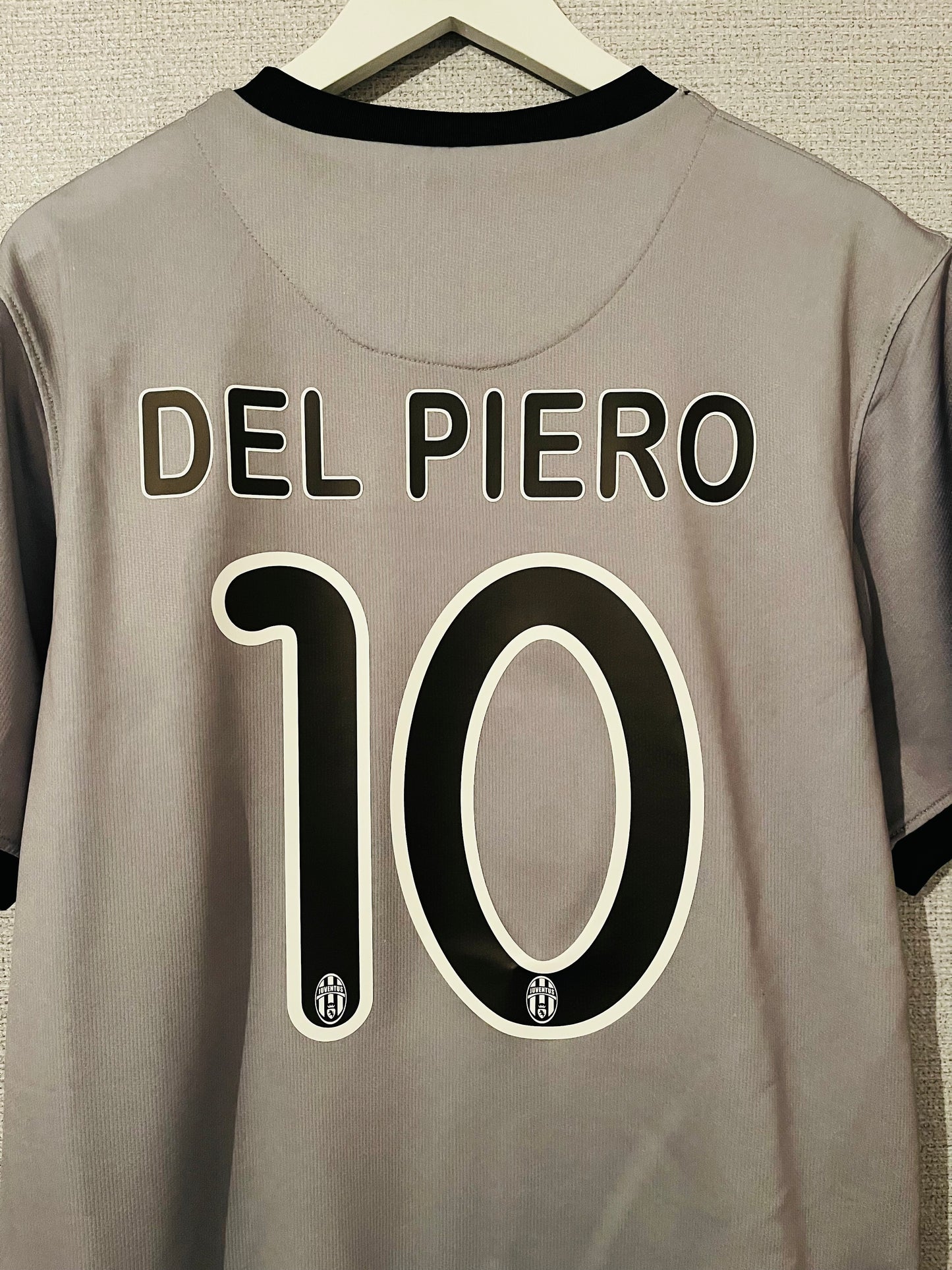Juventus away football shirt 2009/11 Del Piero Large