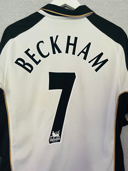 Manchester United away reversible football shirt
2001/02 Beckham Large