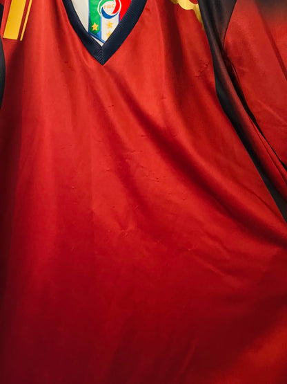 Italy goalkeeper football shirt 2006/07 Buffon Medium