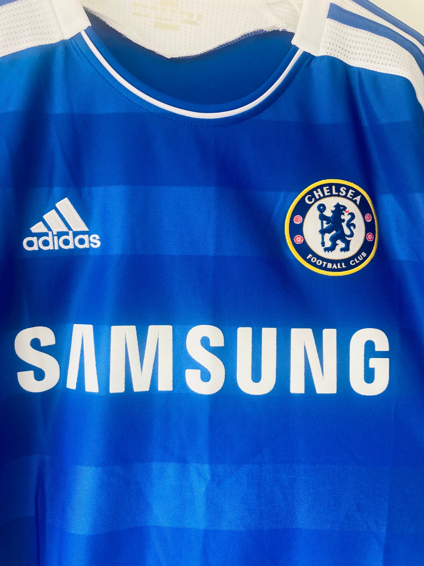Chelsea home football shirt 2011/12 Drogba Large