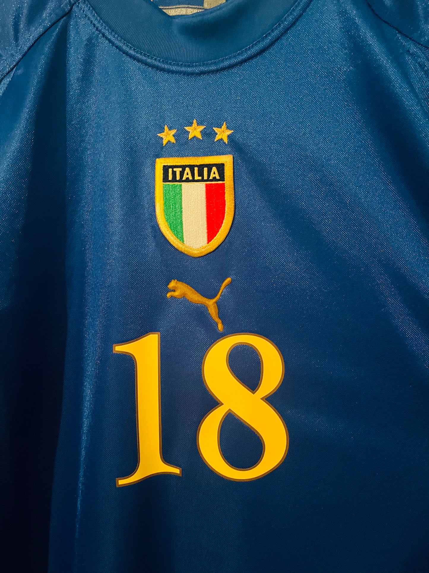 Italy home football shirt 2004/05 Cassano Medium