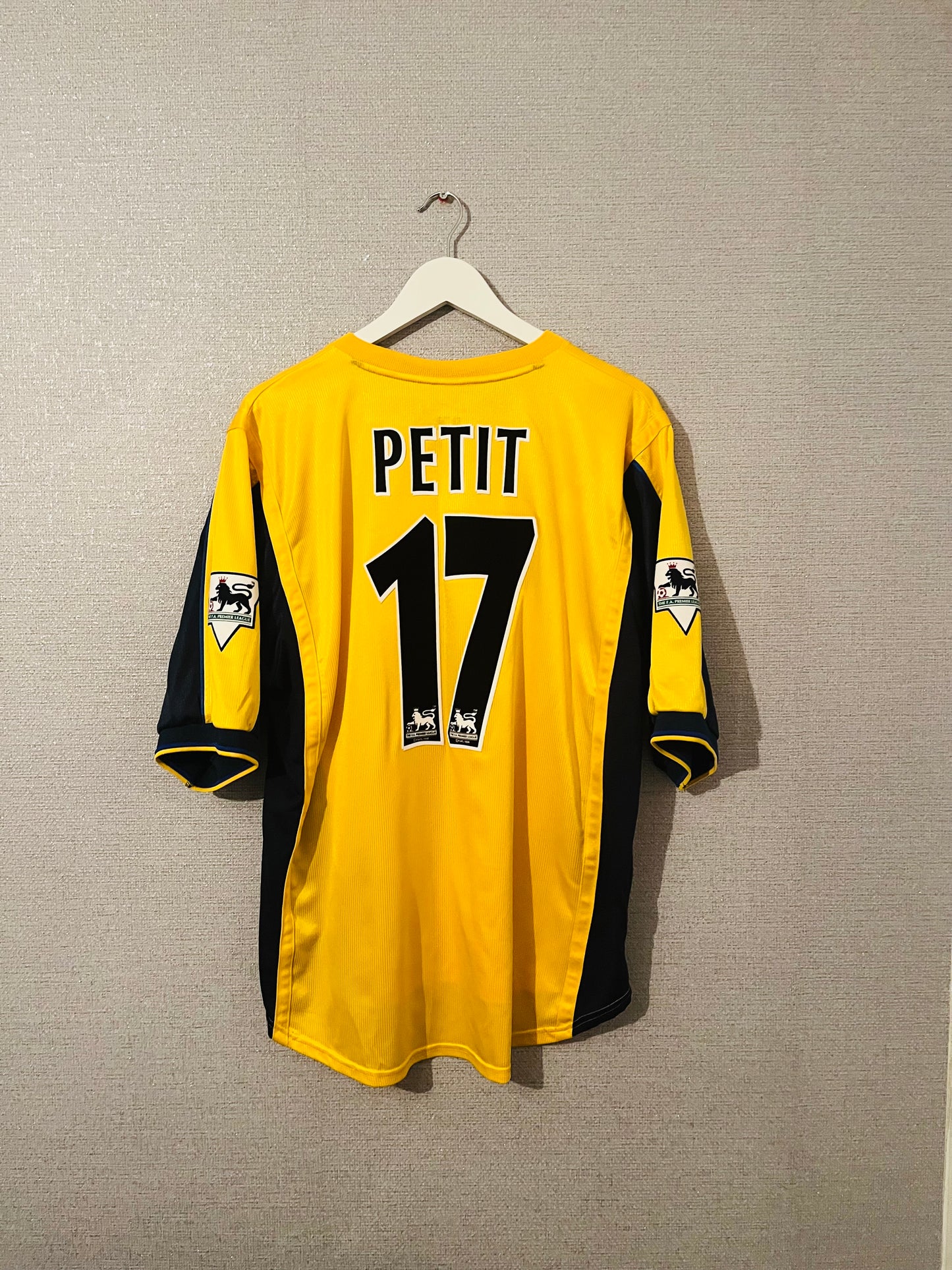 Arsenal away football shirt 1999/2000 Petit XL