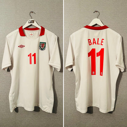 Wales away football shirt
2010/11 Bale XL