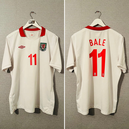 Wales away football shirt
2010/11 Bale XL