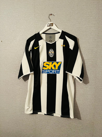 Juventus home football shirt 2004/05 Trezeguet Large