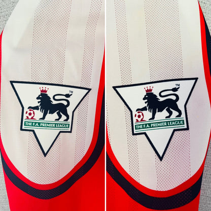 Middlesbrough home football shirt 2000/01 Karembeu Medium