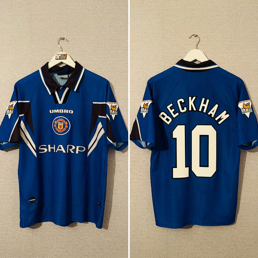 Manchester United third football shirt 1996/97 Beckham Medium