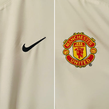Manchester United away football shirt 2002/03 Keane Small