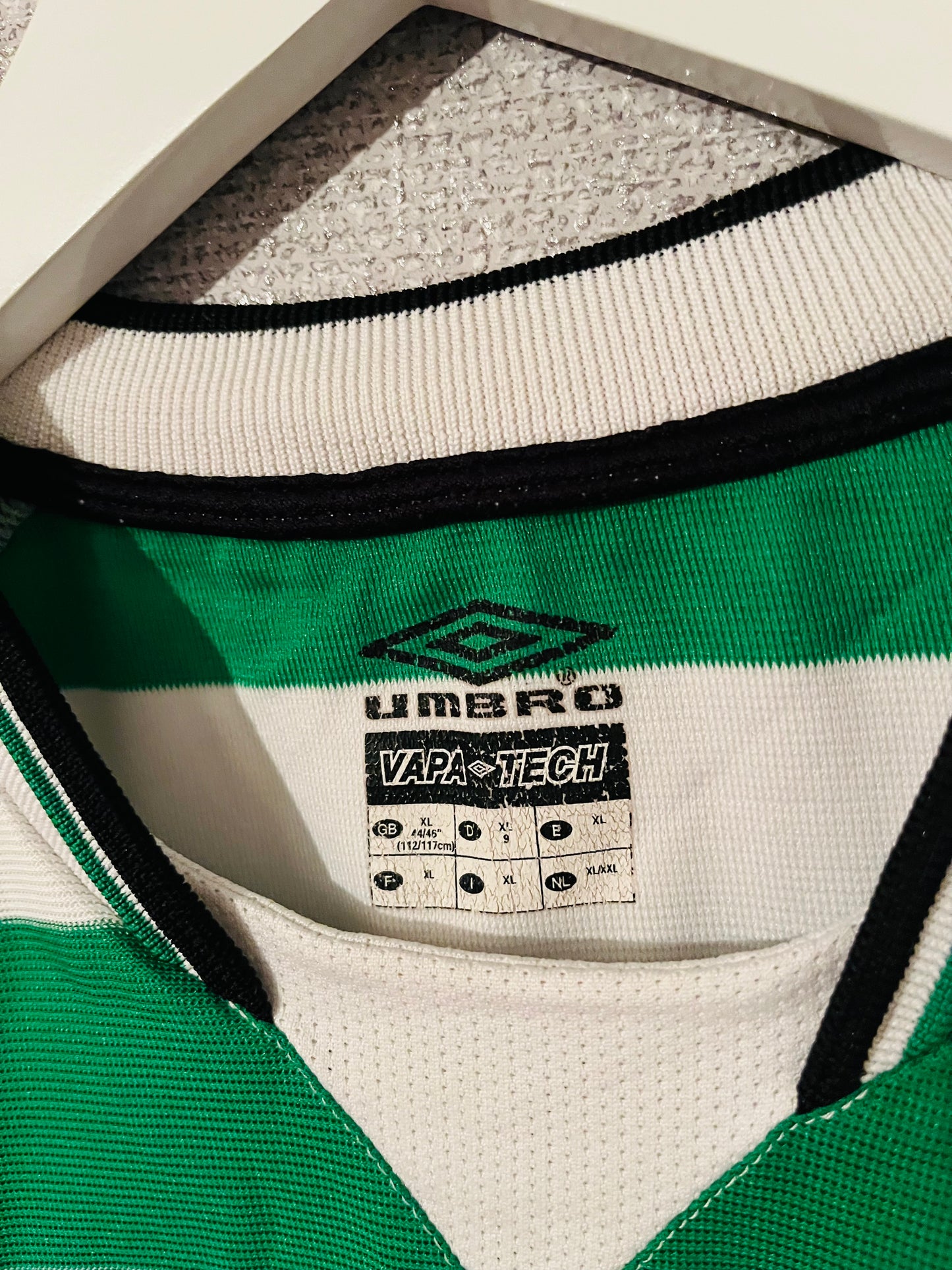 Glasgow Celtic home football shirt 2001/03 Larsson XL