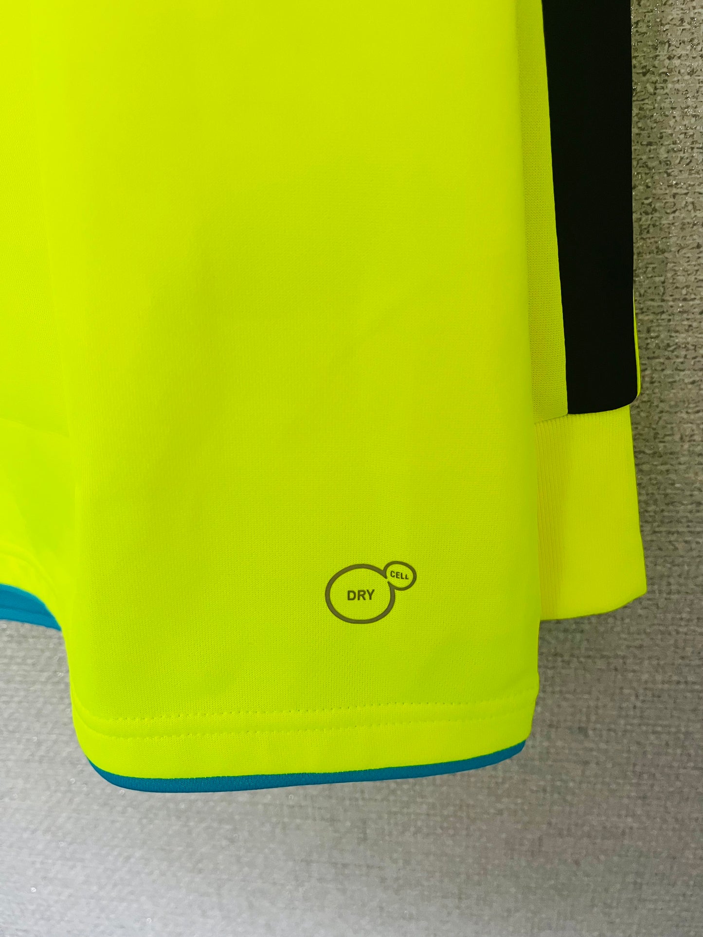 Italy goalkeeper football shirt 2016/17 Donnarumma XL