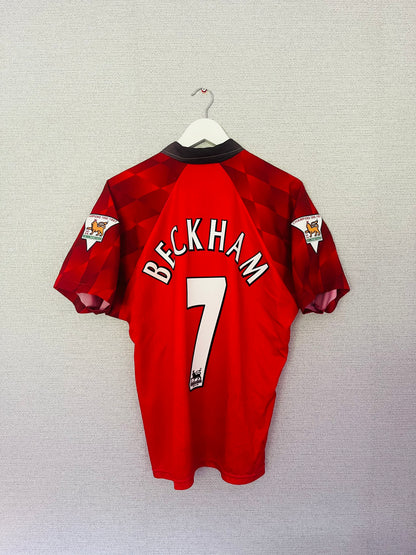 Manchester United home football shirt 1997/98 Beckham Medium