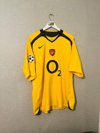 Arsenal away football shirt
2005/06 Henry XL