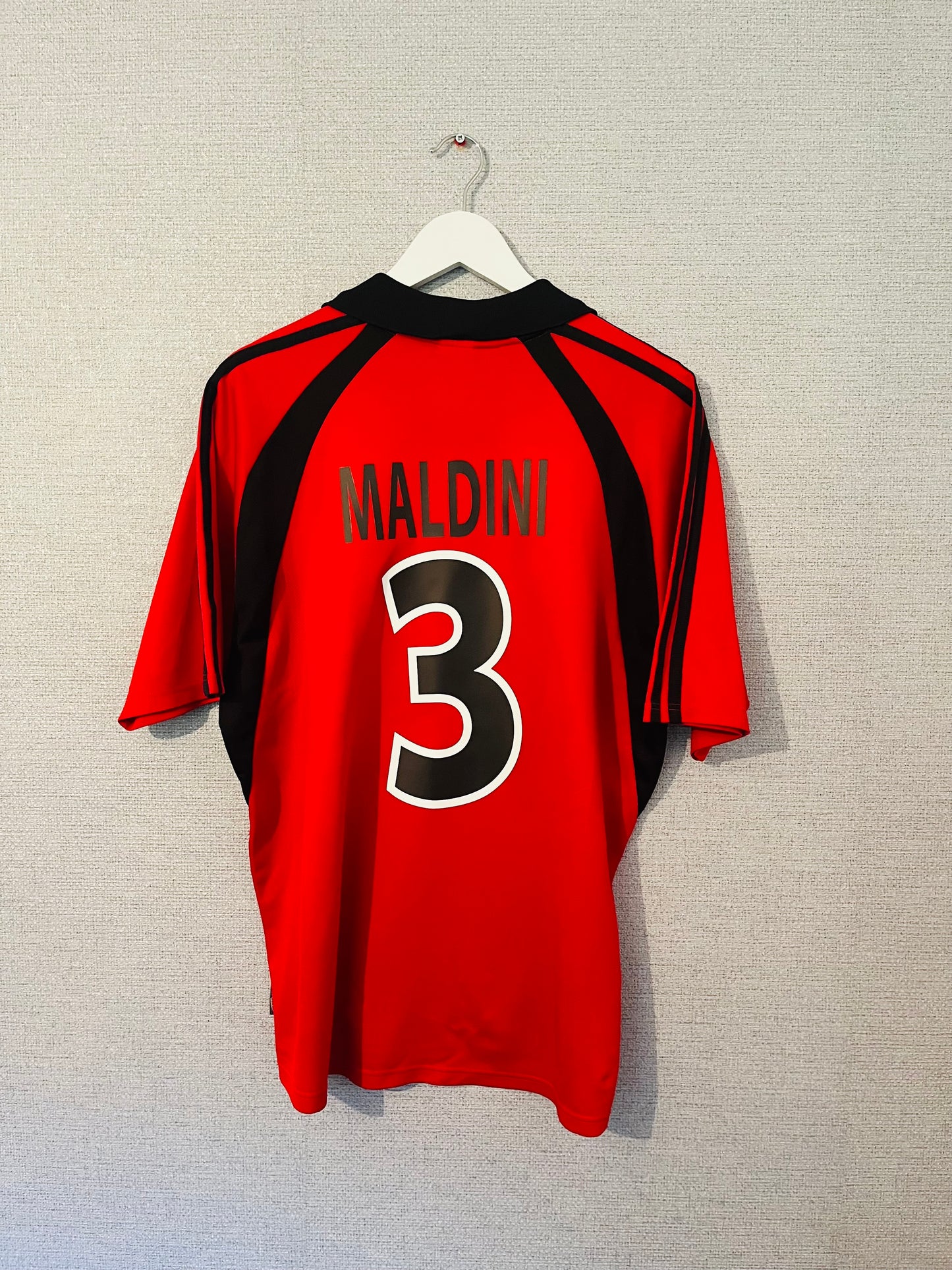 AC Milan third football shirt 2001/02 Maldini Large