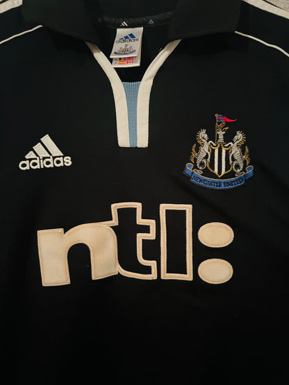 Newcastle United away football shirt 2000/01 Solano Medium