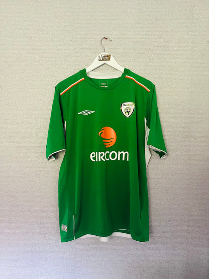 Republic of Ireland home football shirt 2004/06 Large
