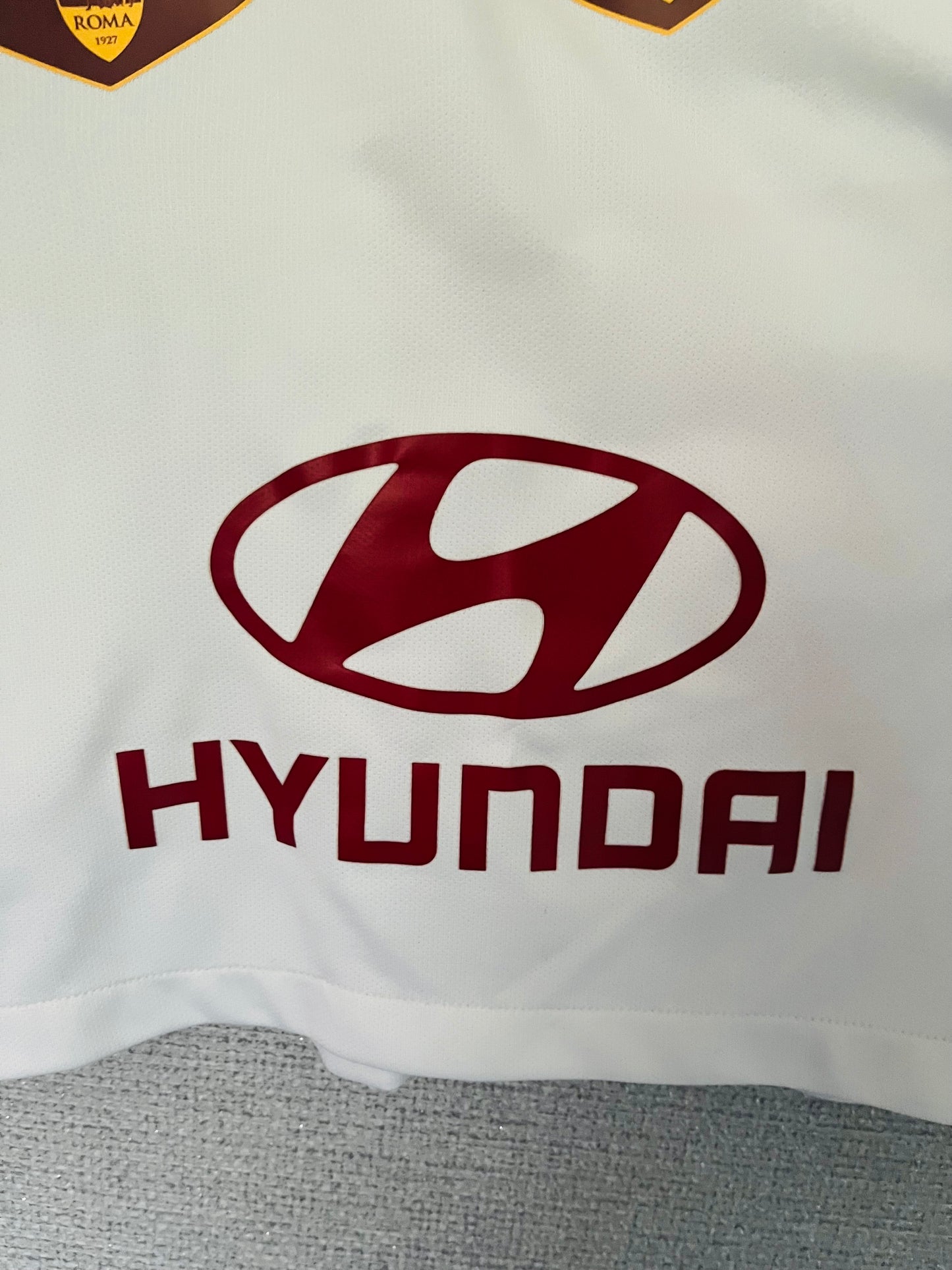 Roma away football shirt 2019/20 Kluivert medium