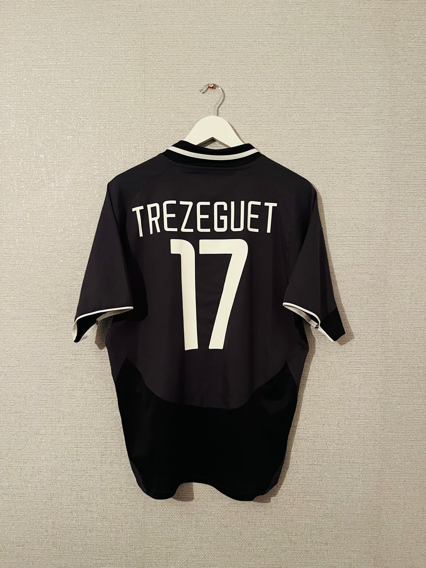 Juventus third football shirt 2003/04 Trezeguet Medium