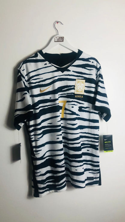 South Korea away football shirt Son