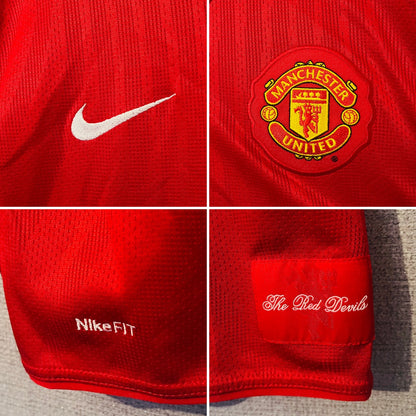 Manchester United home football shirt 2008/09 CR7 Large