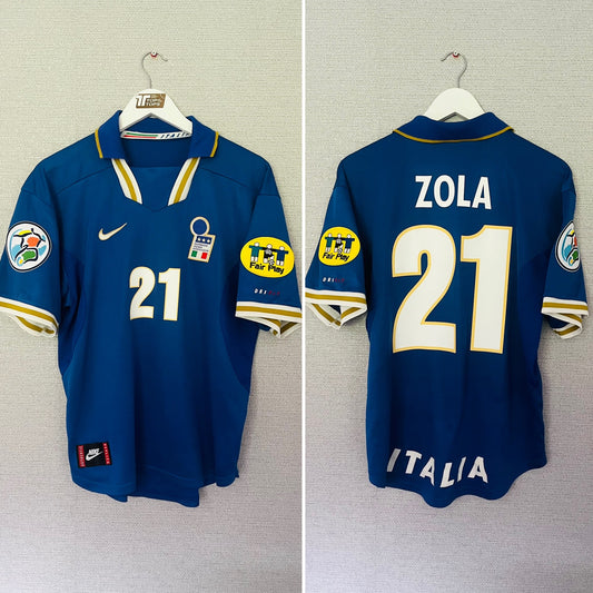 Italy home football shirt Euro 1996 Zola Medium