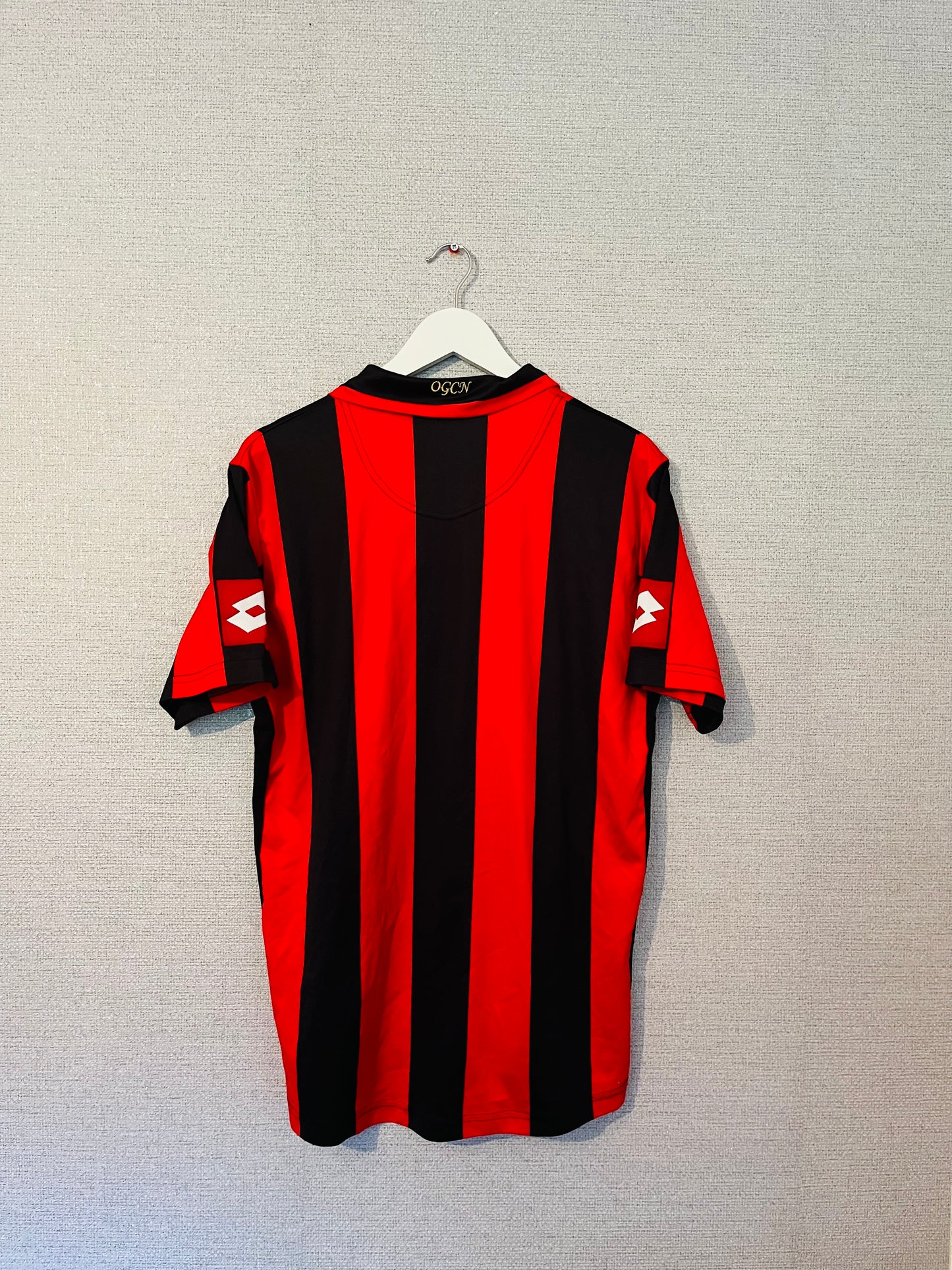 OGC Nice home football shirt
2007/08 Medium