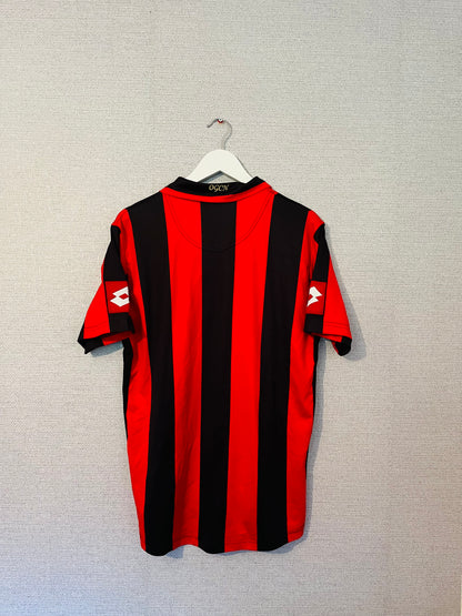 OGC Nice home football shirt
2007/08 Medium