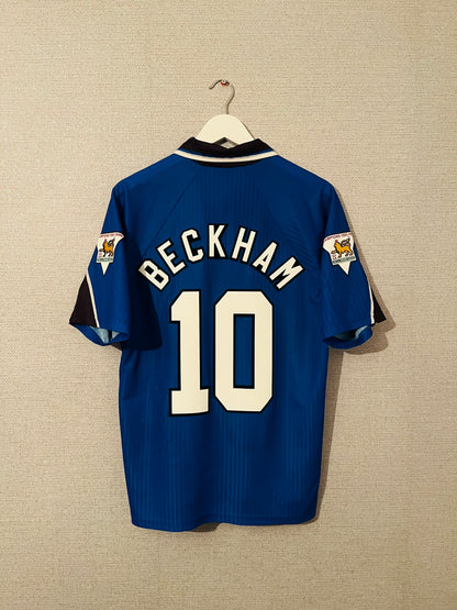 Manchester United third football shirt 1996/97 Beckham Medium