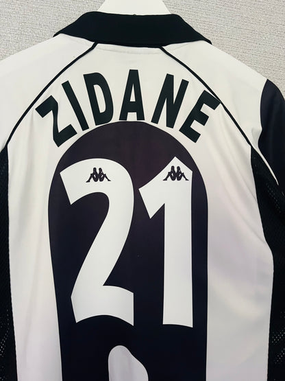 Juventus home football shirt 1997/98 Zidane Large