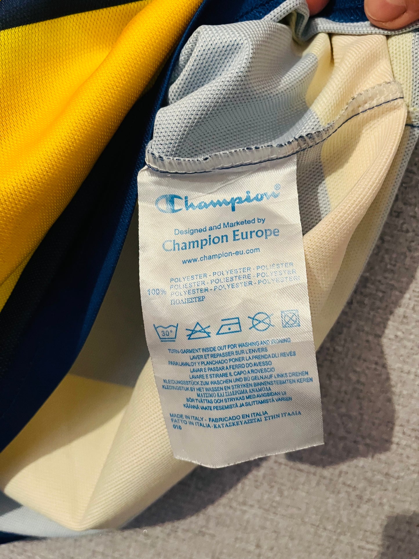 Parma home football shirt 2001/02 Nakata Large