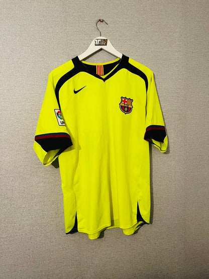 Barcelona away football shirt 2005/06 Ronaldinho Large