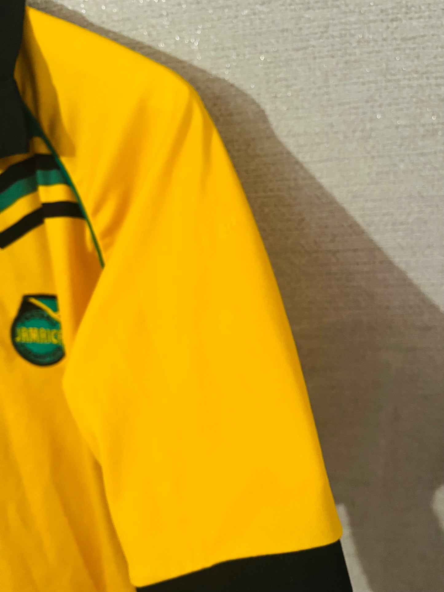 Jamaica home football shirt
W/C 1998 Large