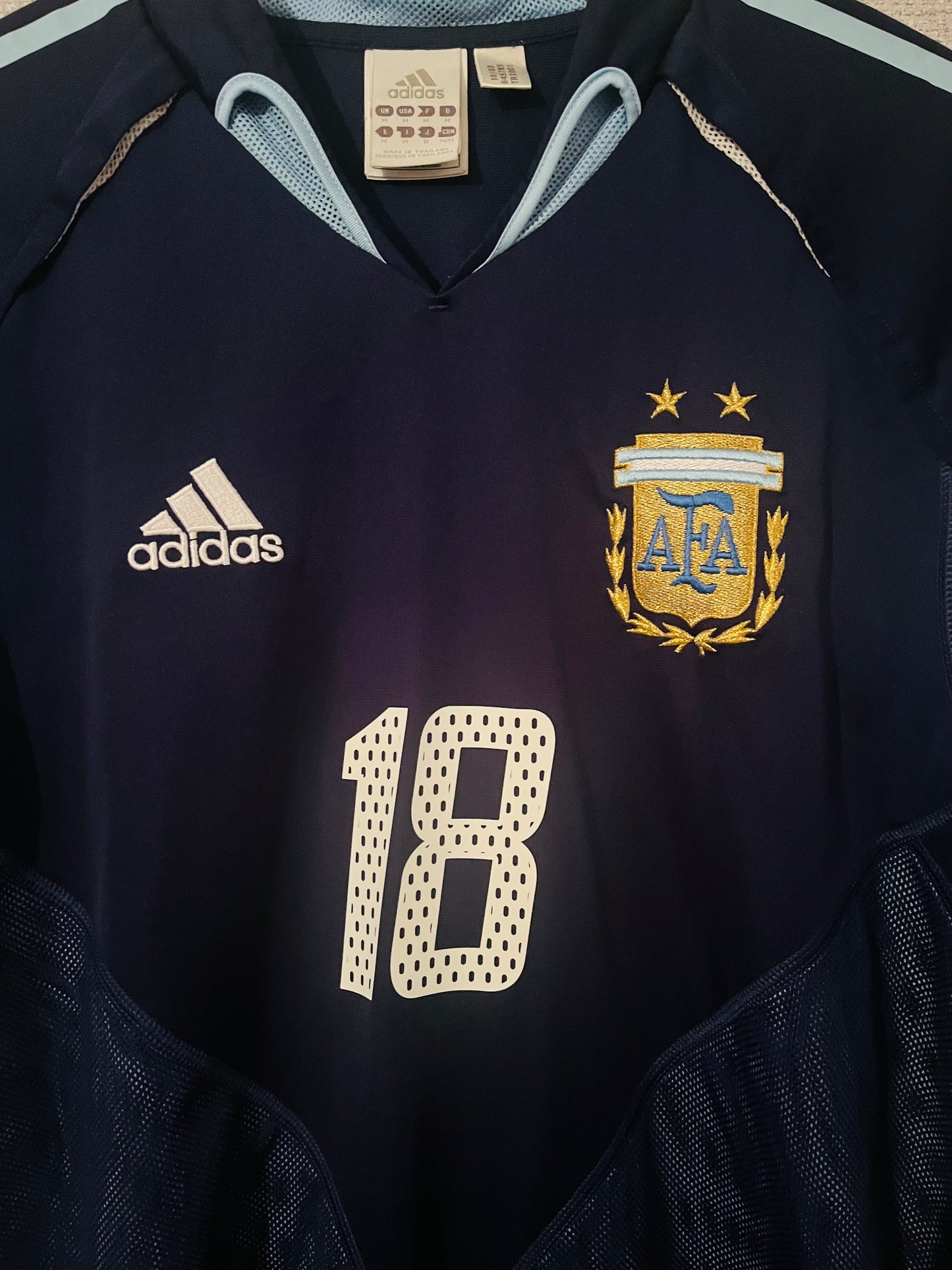 Argentina away football shirt 2004/05 Messi Medium