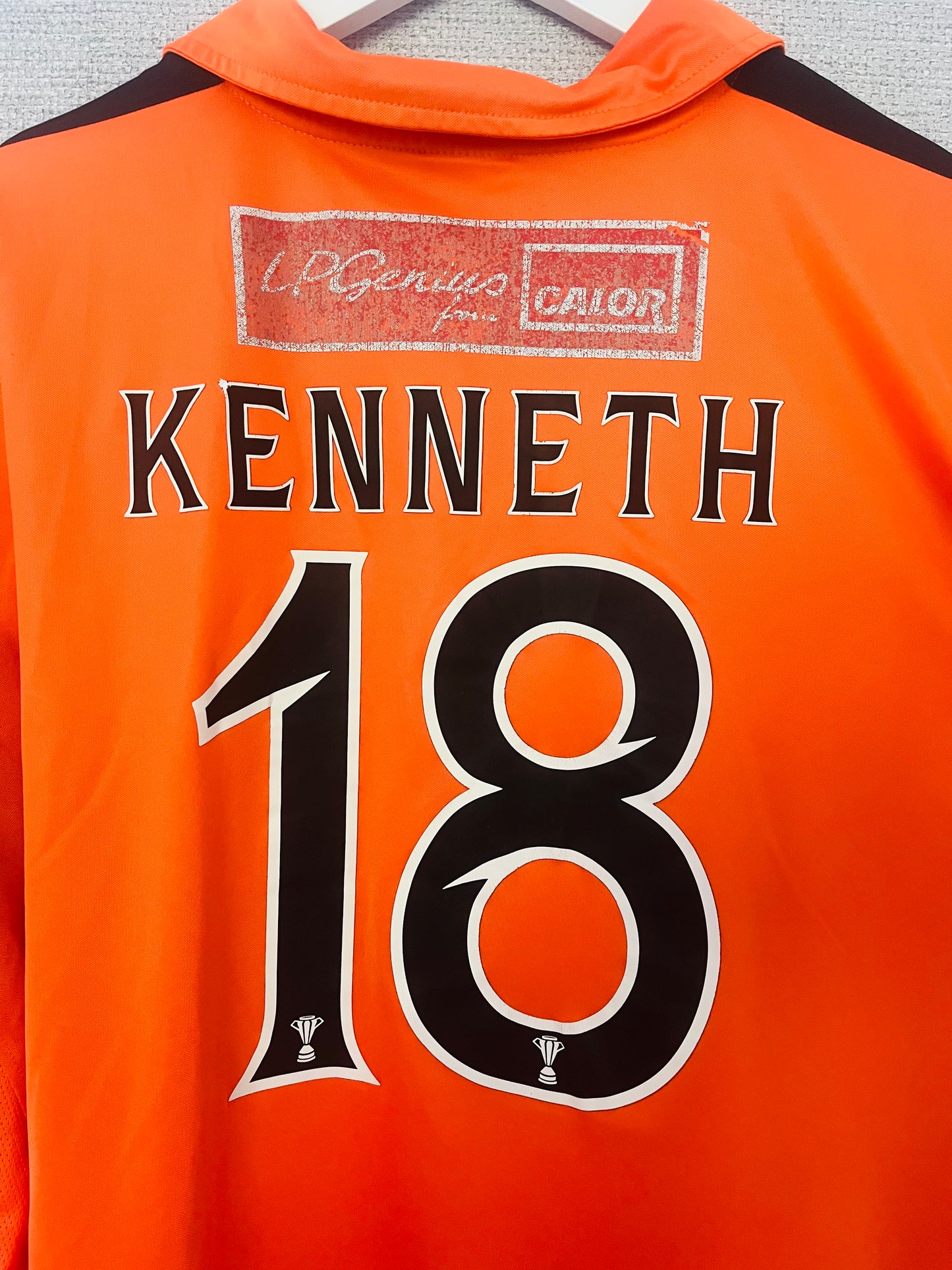Dundee United home football shirt
2009/10 Kenneth XXL