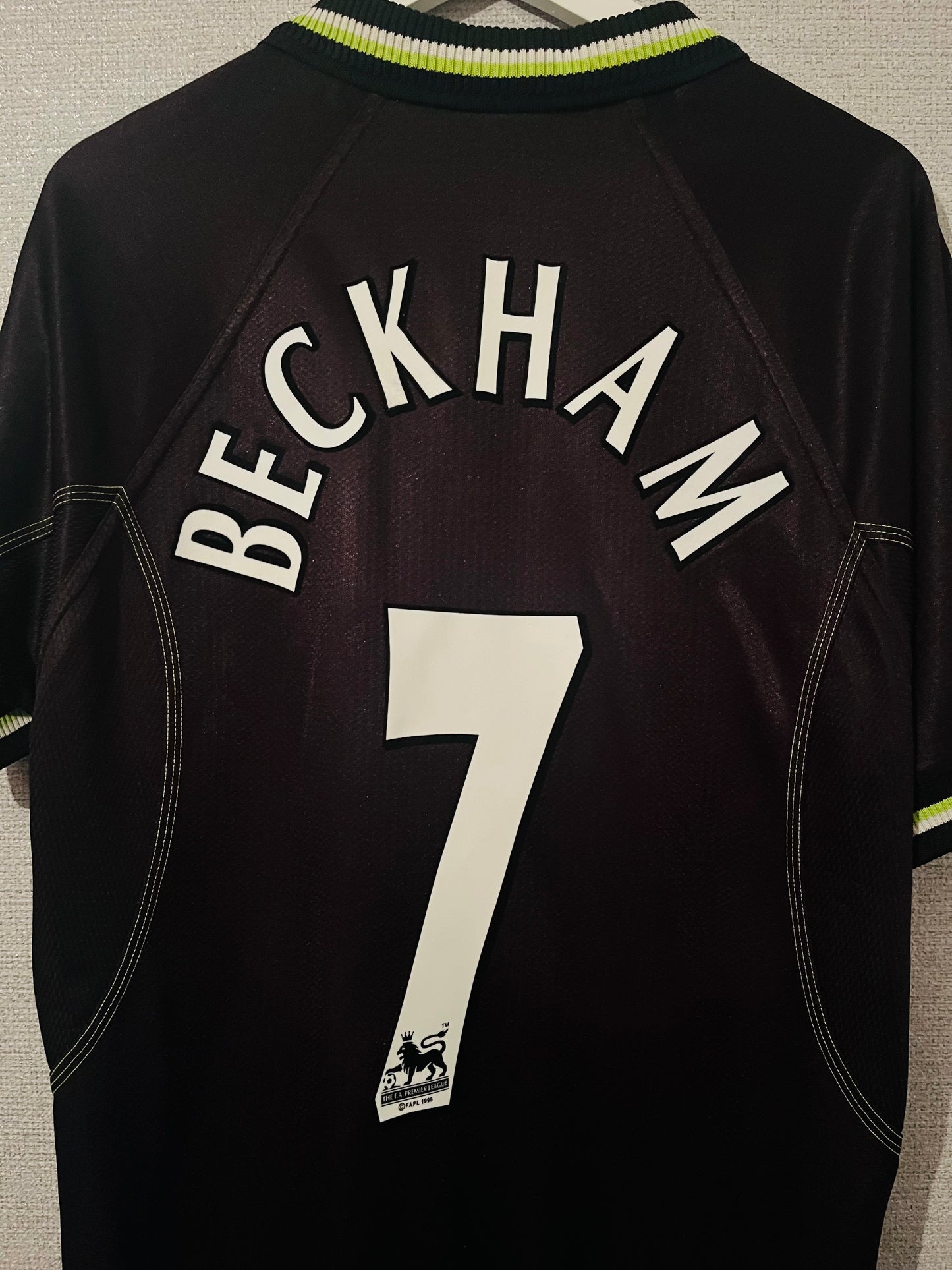 Manchester United third football shirt 1998/99 Beckham Medium