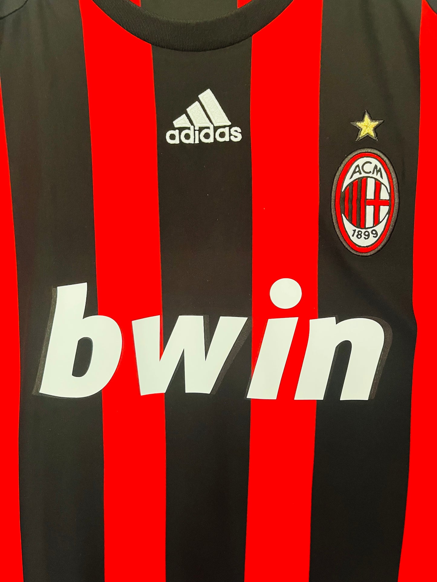 AC Milan home football shirt 2008/09 Ronaldinho Large